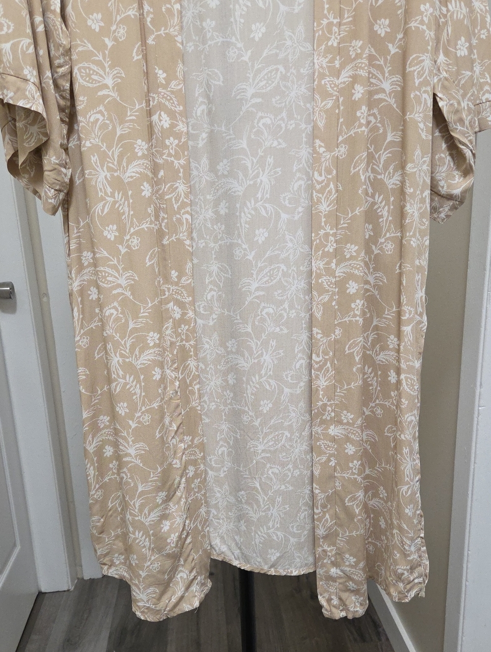 Beige Floral Kimono Cardigan Cover Up 100% Rayon Boho Duster Lightweight - Picture 4 of 8
